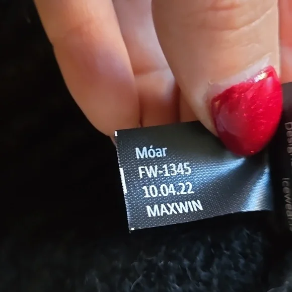 NWOT Túnmóar knitted lace long sweater - Picture 10 of 13